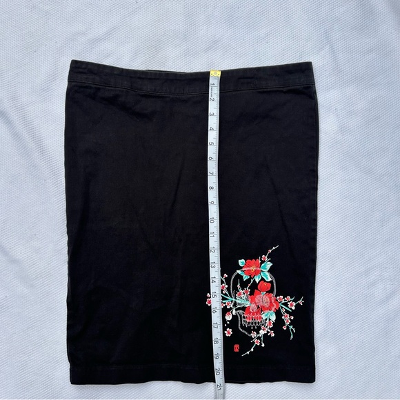 Y2K Lucky 13 Pencil Skirt Floral Skull Womens Medium Black With Slit Emo 2000s - Picture 8 of 9